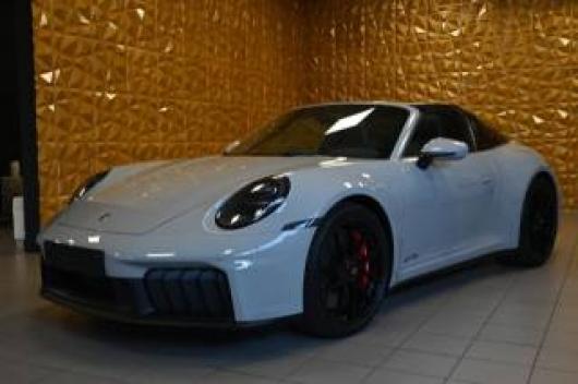 Km 0 PORSCHE 992