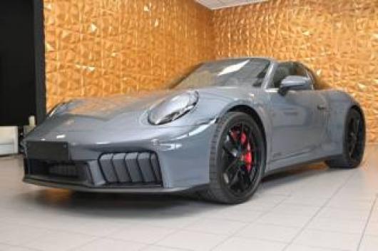 Km 0 PORSCHE 992