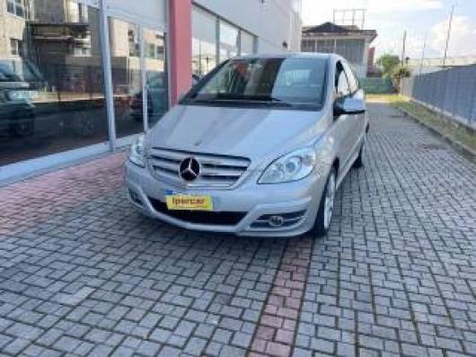usato MERCEDES B 200